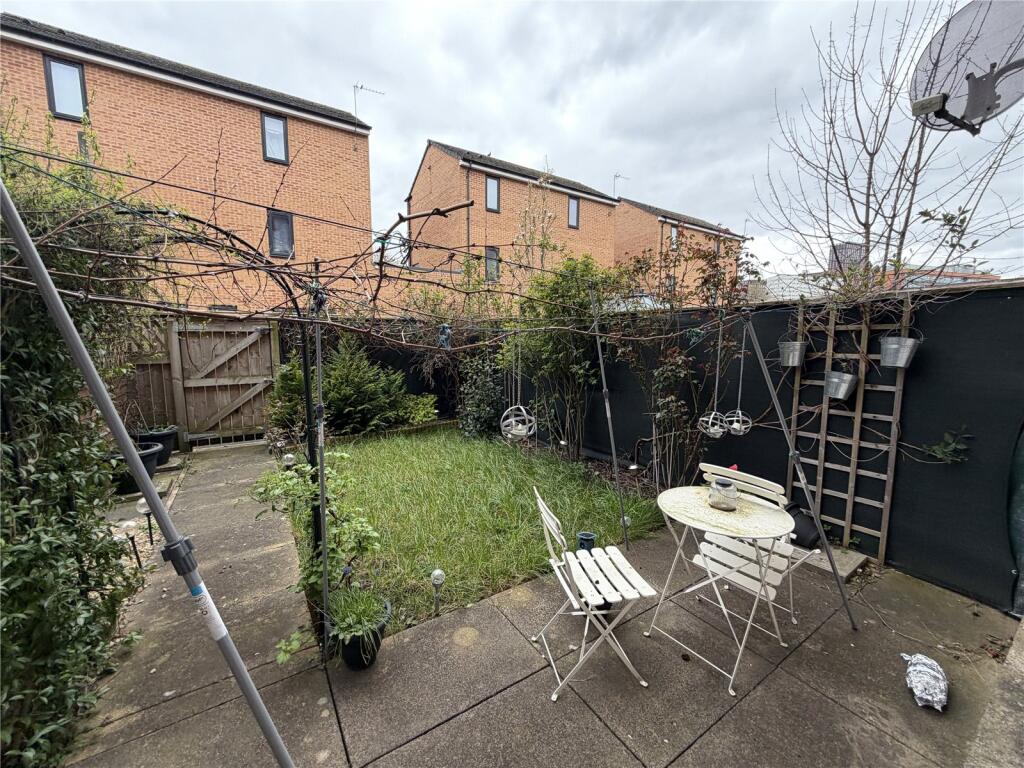 2 bedroom terraced house for rent