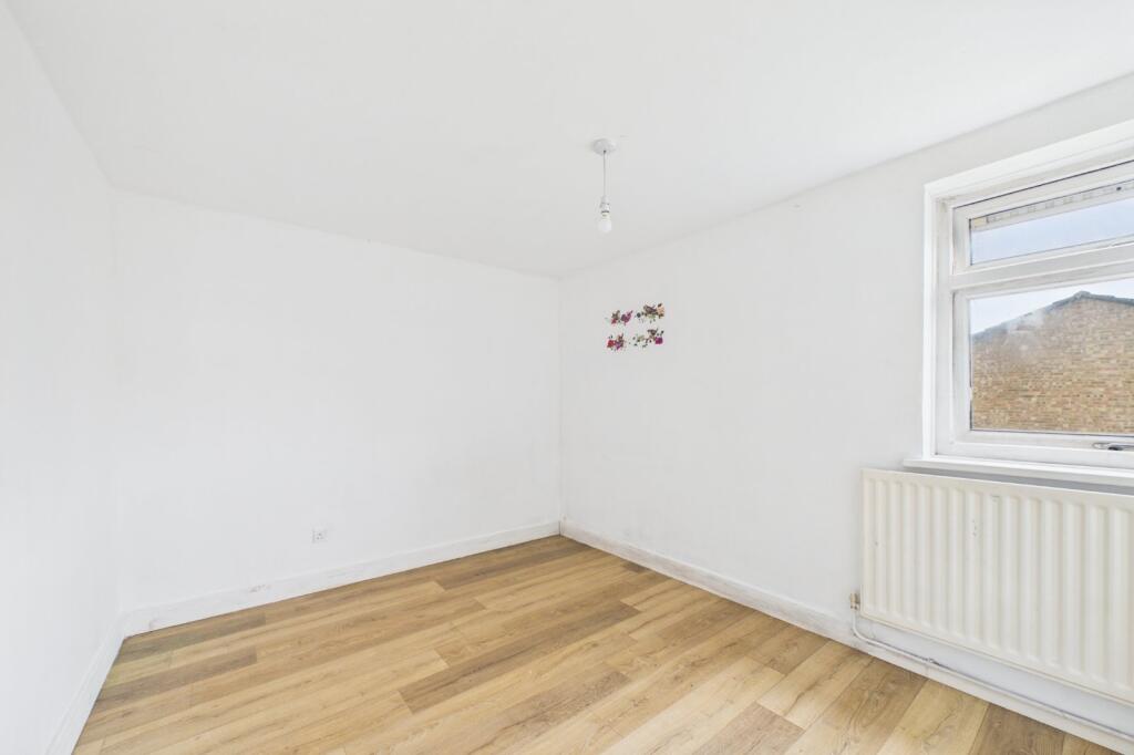 Apartment in Bracknell - View 5