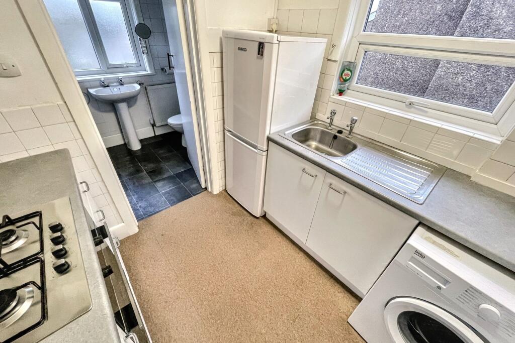 Apartment in Bournemouth - View 3