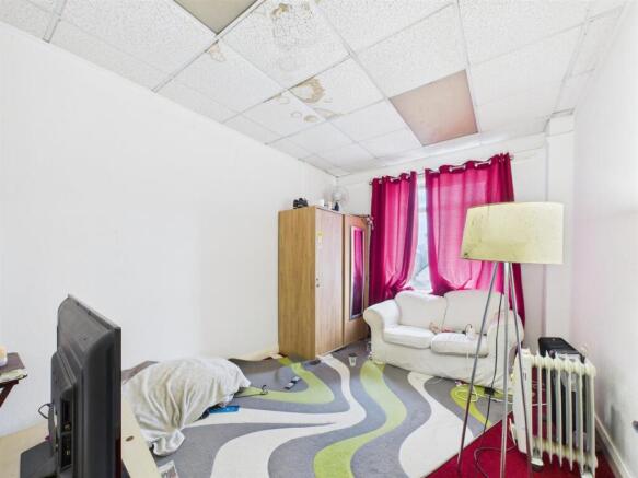Bedroom 2 (Flat 1)