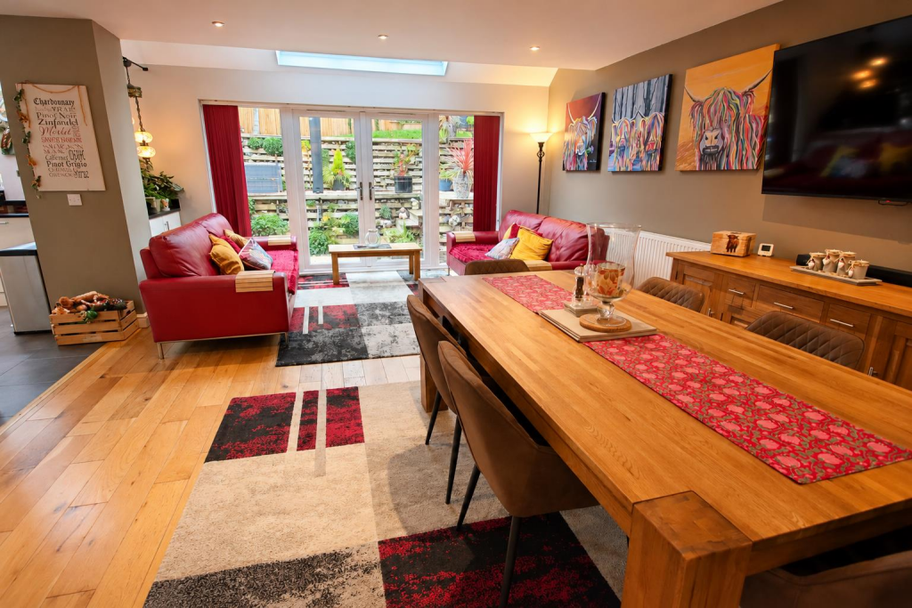 House in Swindon - View 5