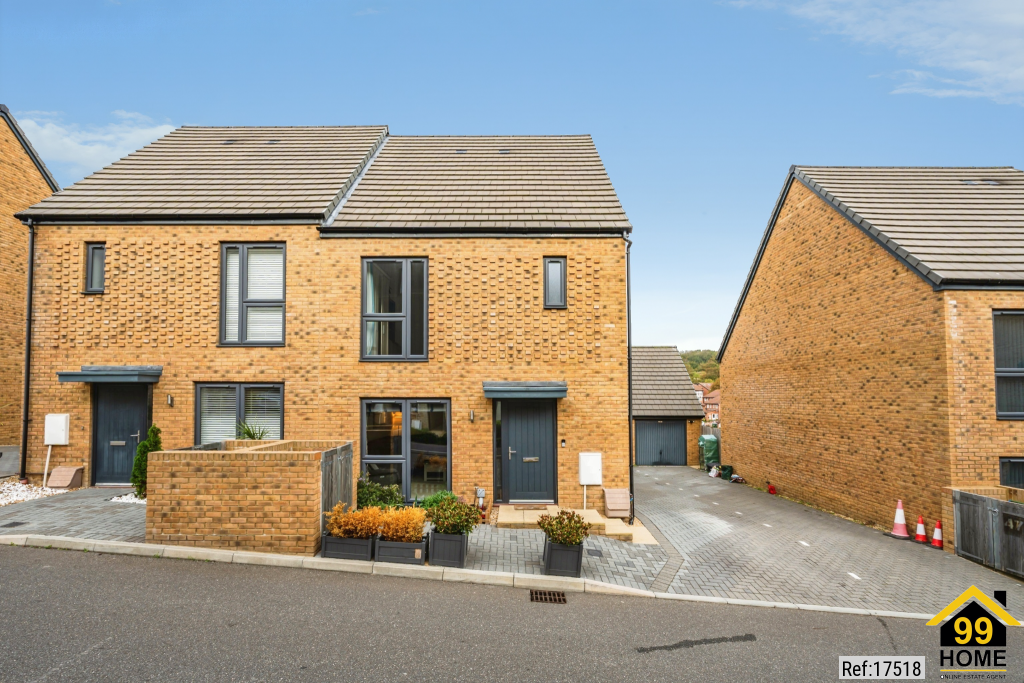 Celandine Way, Newhaven, East Sussex, BN9 photo 2