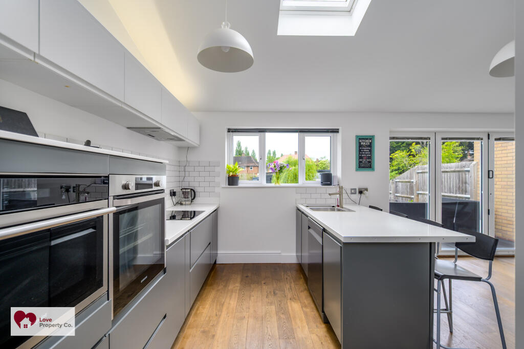 House in Solihull, West Midlands - View 3