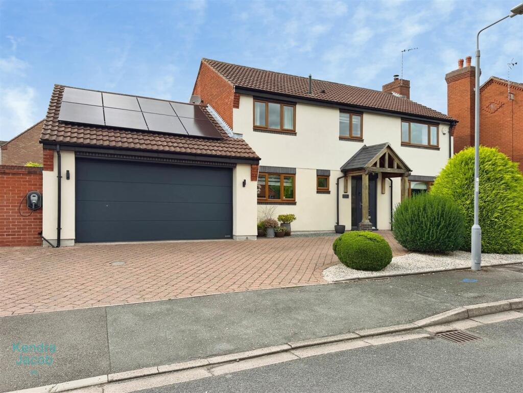 Main image of property: Queens Close, East Markham, Newark