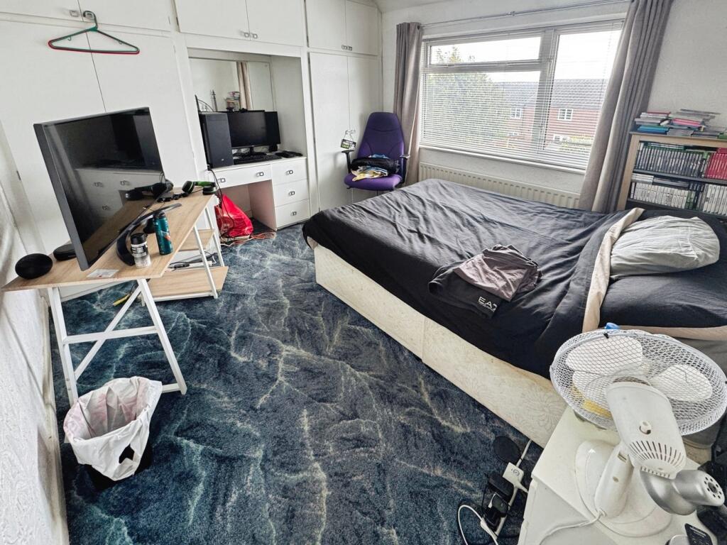 House in Walsall, Pheasey - View 5