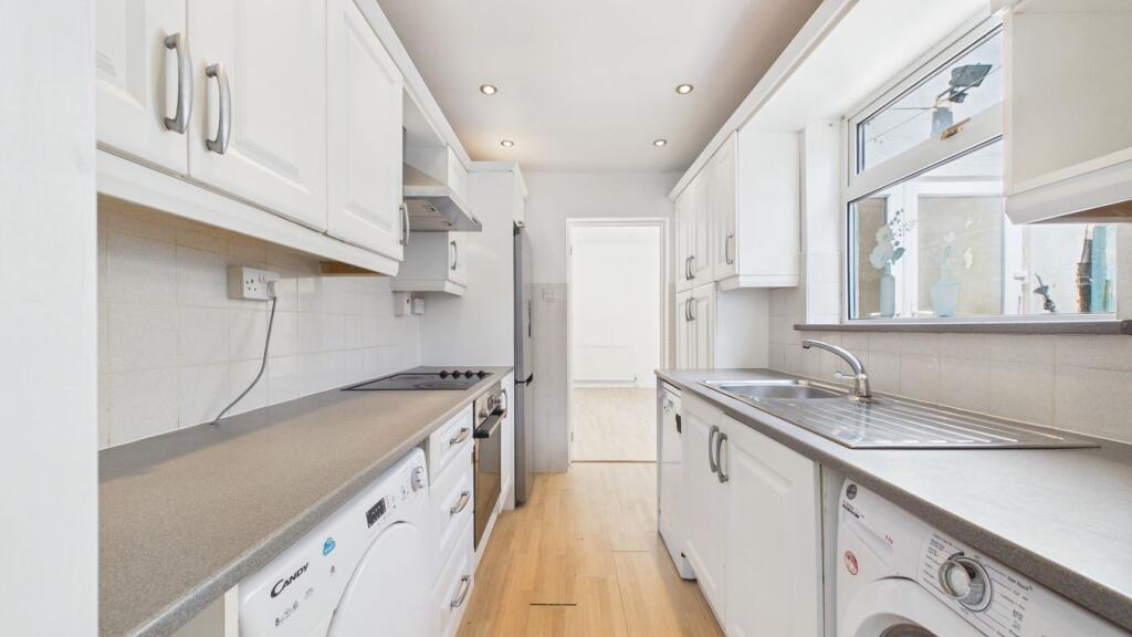House in Peterborough, Woodston - View 3