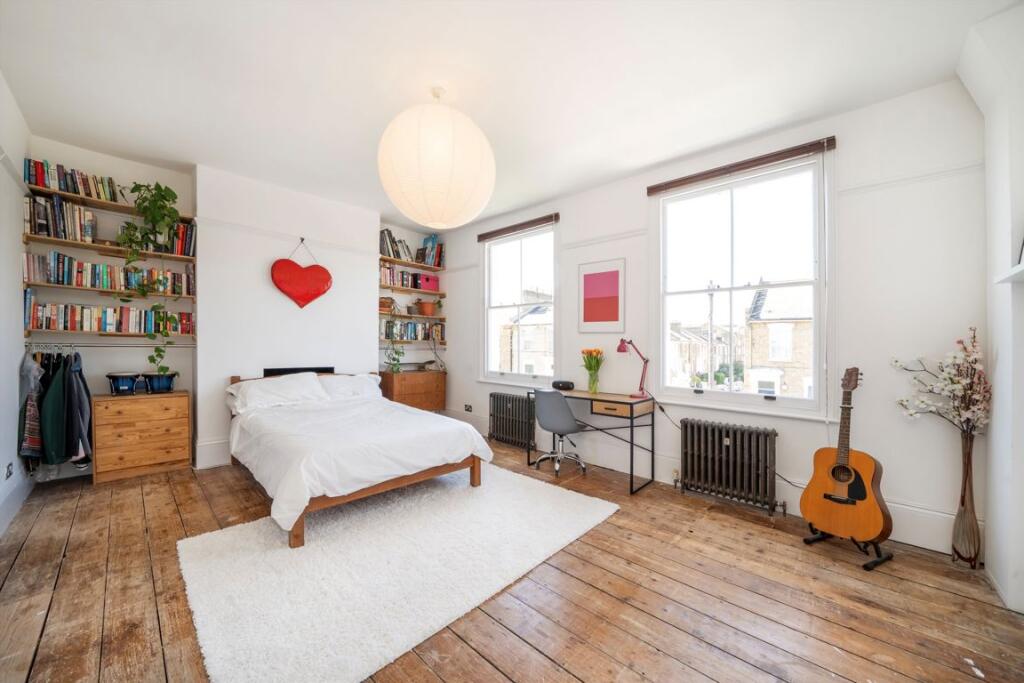 House in London - View 5