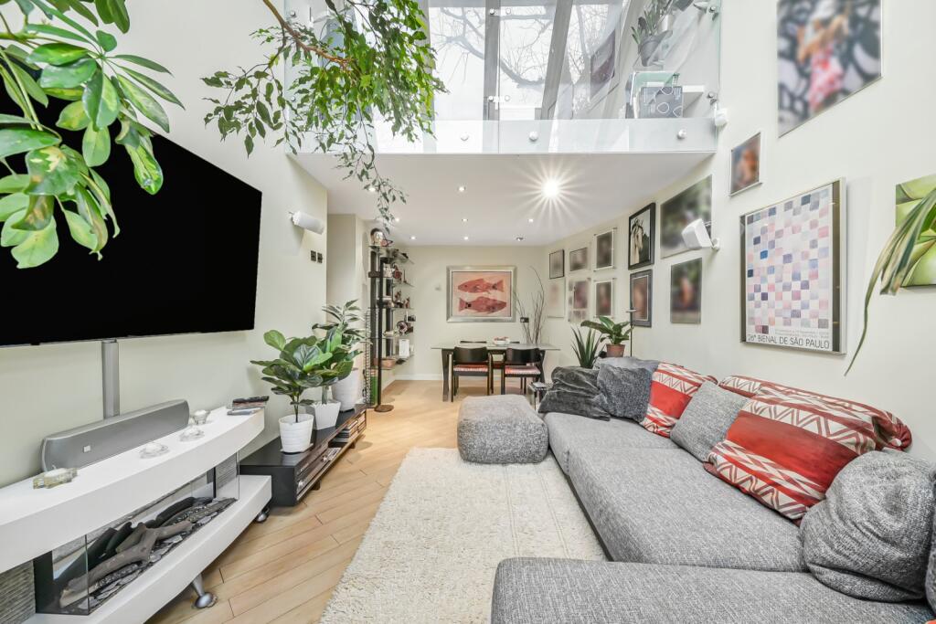 Main image of property: Rosecroft Avenue, 
Hampstead, NW3