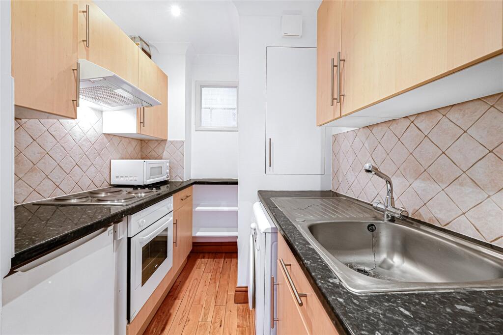 Apartment in London - View 3