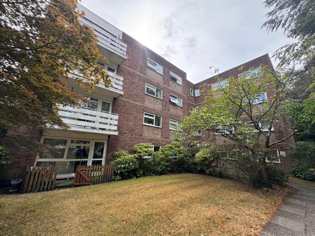 3-bed flat on Flat 1, Willow Court, Willow Bank, Manchester, £185,000