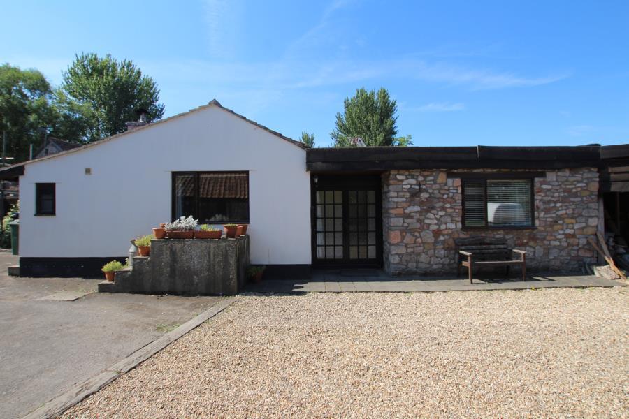 Main image of property: Welling House Farm - Hallen