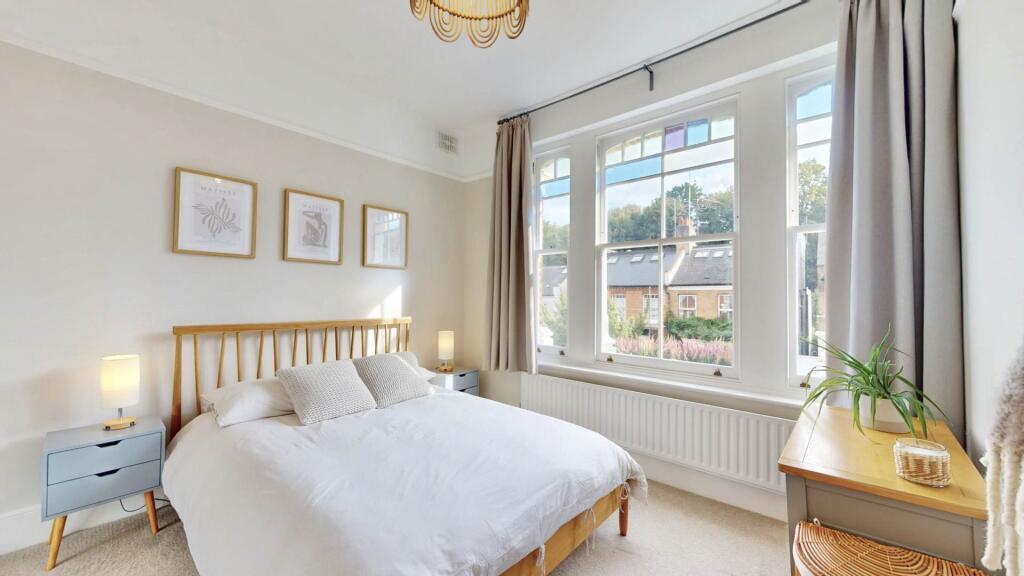 Apartment in London - View 5