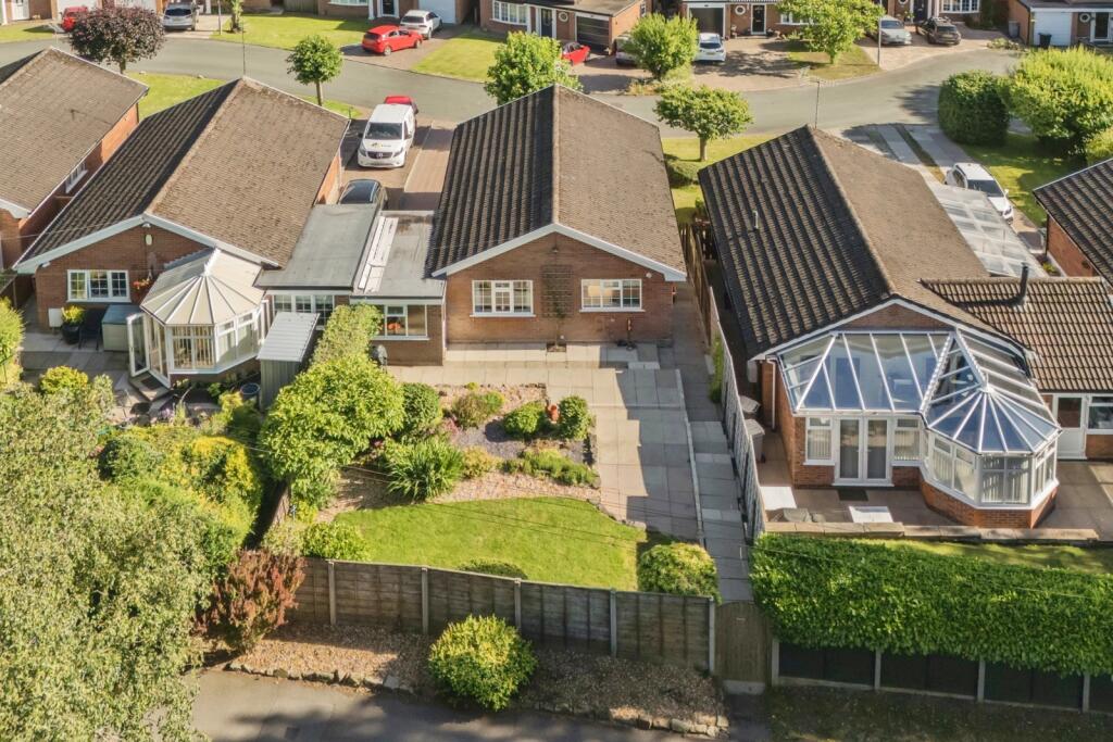 House in Macclesfield, Jasmine Park, Greenside - View 5