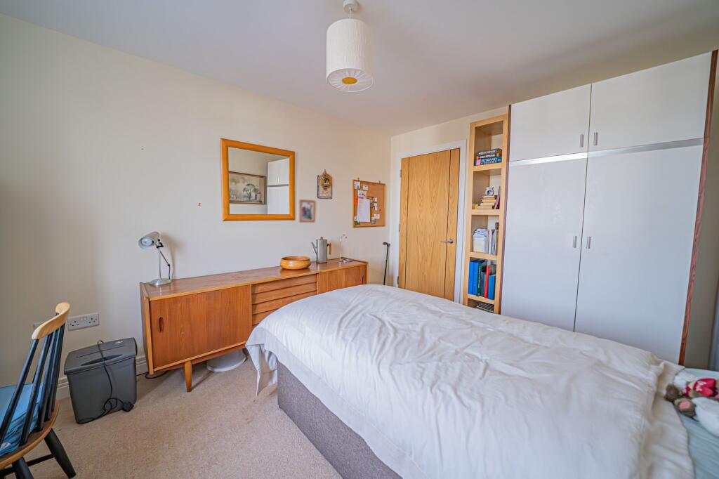 Additional image 13 of High Street, Knowle, B93