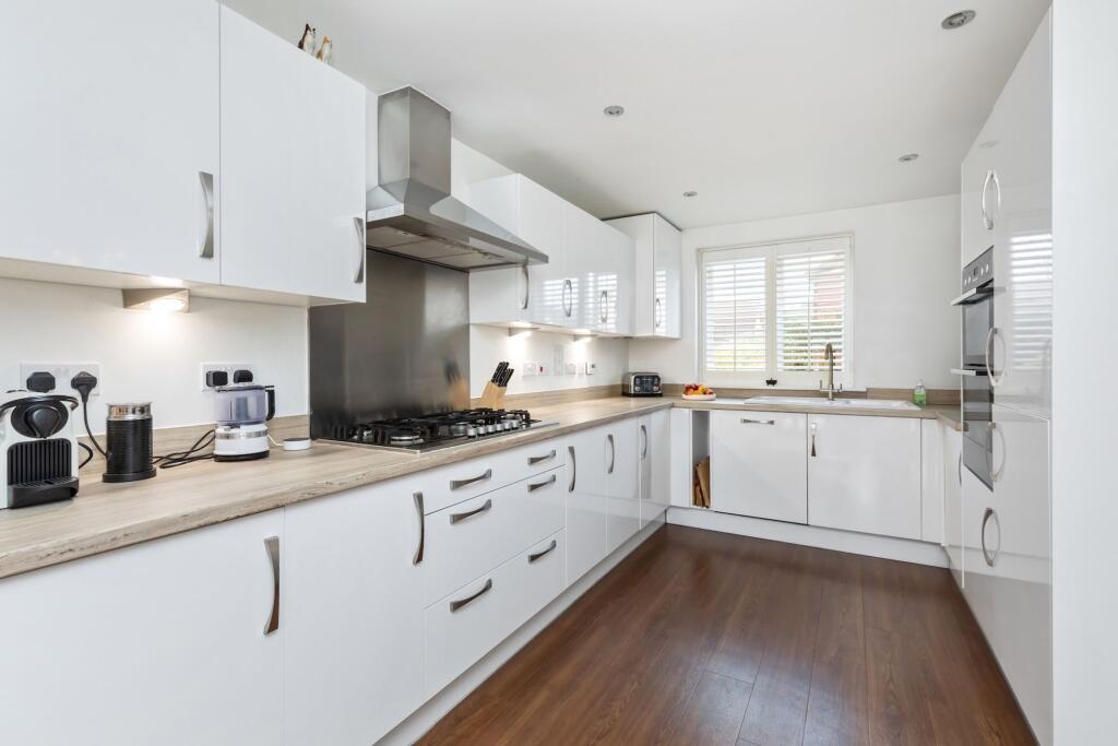 House in Redhill - View 5