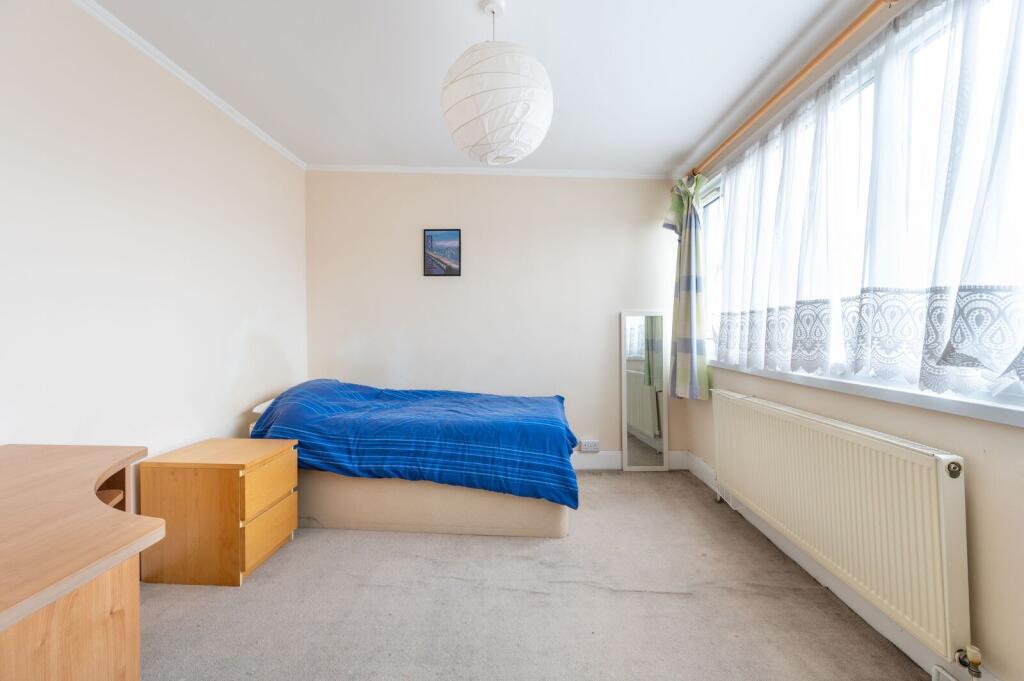 House in Harrow - More