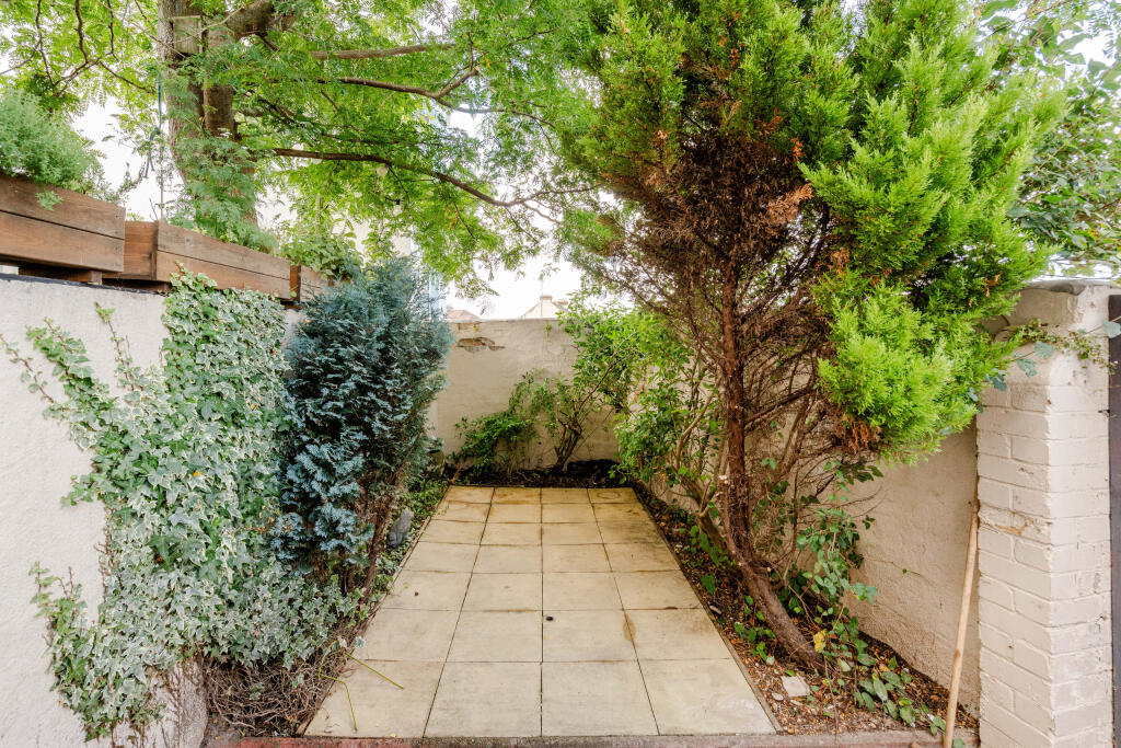 Apartment in Bristol, Ashton Gate - View 3