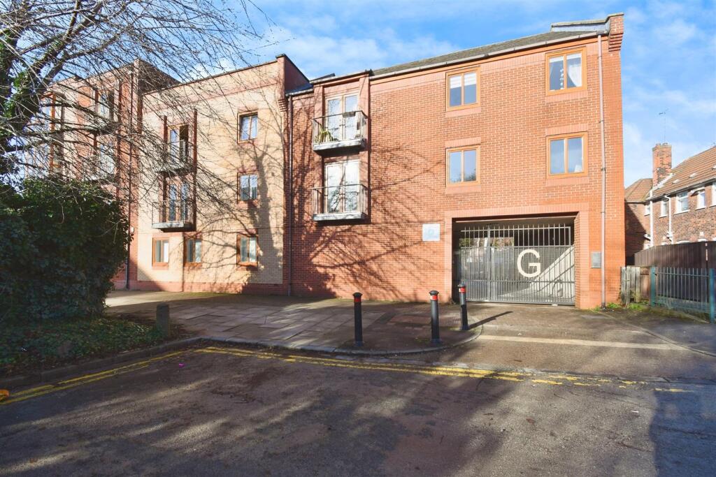 Main image of property: Theatre Gardens, 1-3 Sykes Street, Hull