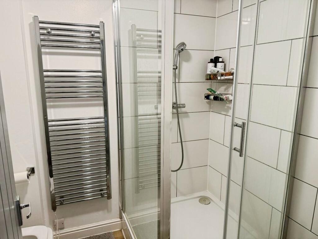 Apartment in Ilkley, Ben Rhydding - View 5