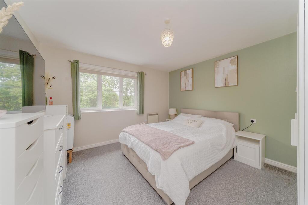 Apartment in Birmingham - View 3
