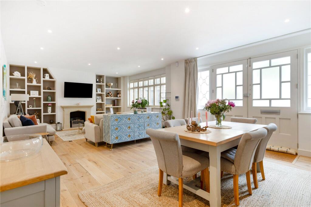 House in London - View 2