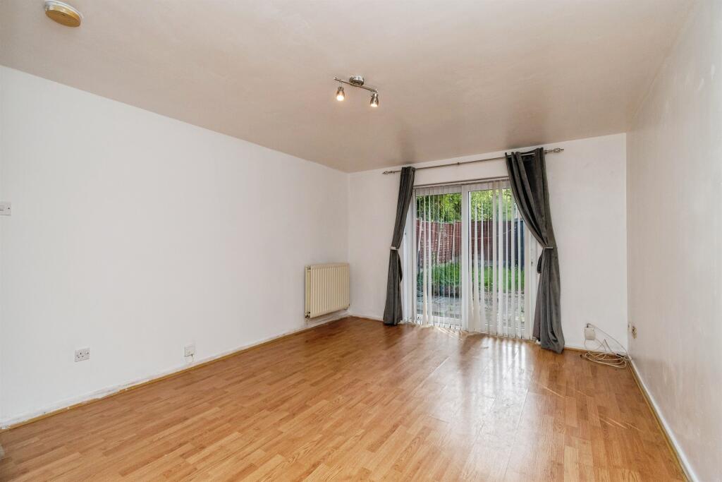 House in Sandwell, West Midlands - View 4