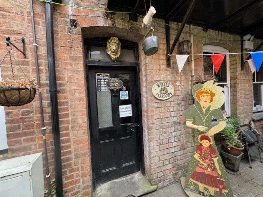 Main image of property: Leasehold Tearooms, Market Place, Warwick, Warwickshire, CV34 4SD