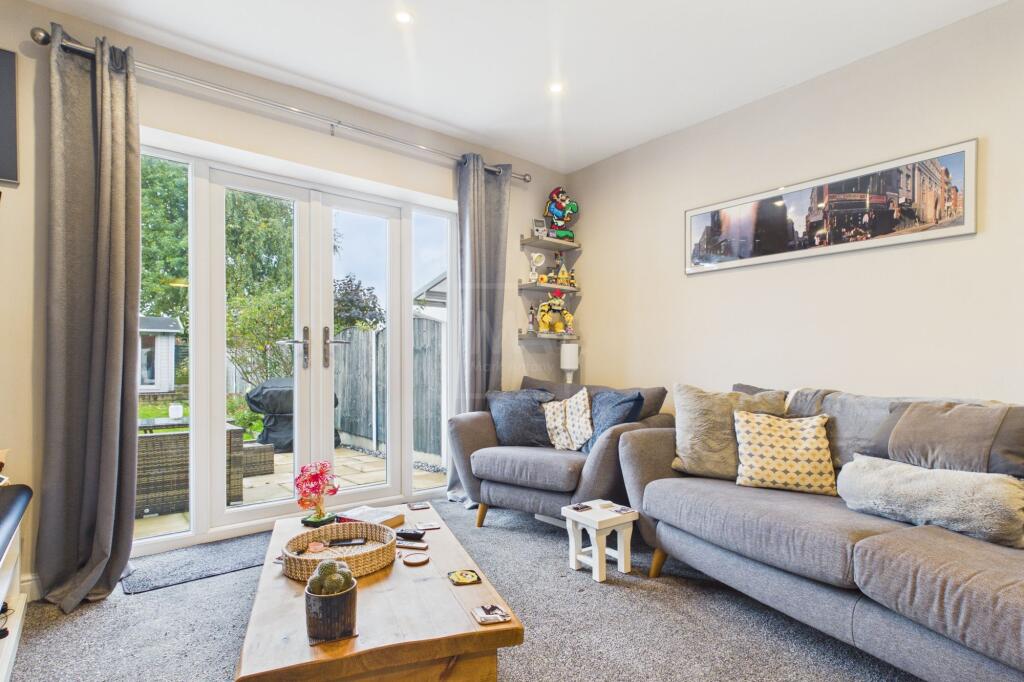 House in Warrington, Paddington, Poulton-with-Fearnhead - More