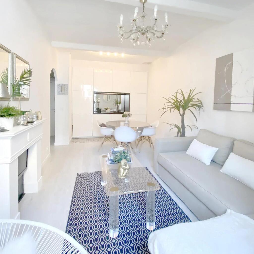 Main image of property: Provence-Alps-Cote d`Azur, Alpes-Maritimes, Cannes