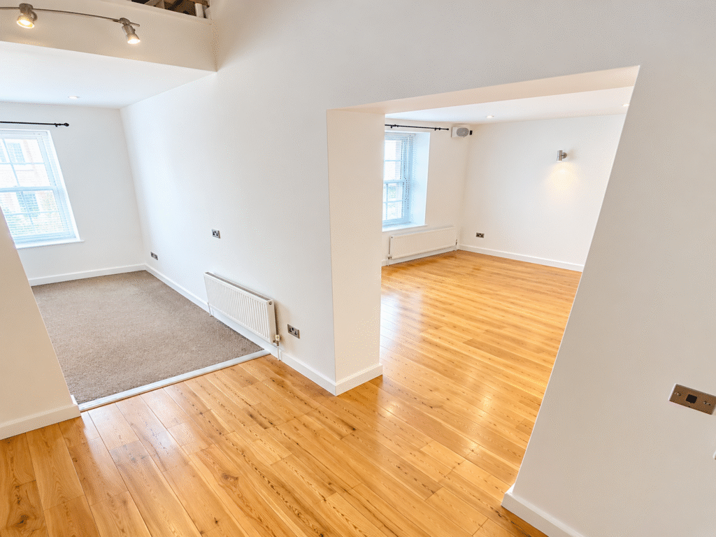 Apartment in Wakefield - View 5