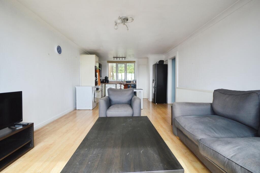Apartment in Rochester - View 4