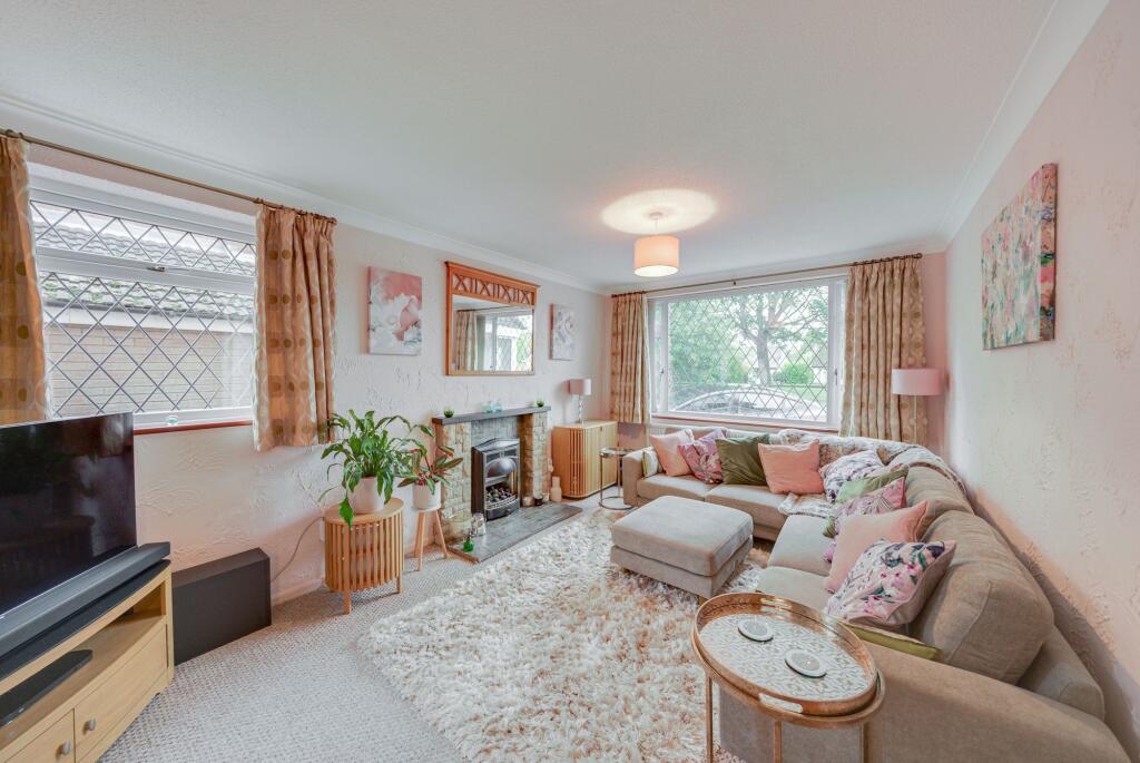 Holmes Chapel Road, Congleton, CW12 photo 4