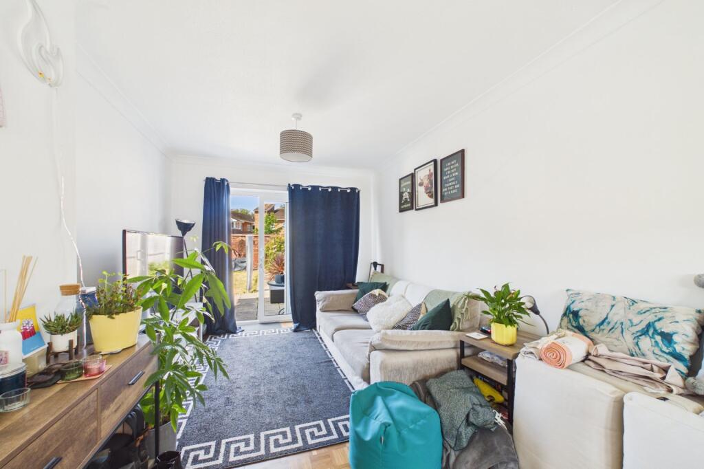Burlsdon Way, Bullbrook, Bracknell, Berkshire, RG12 - View 2