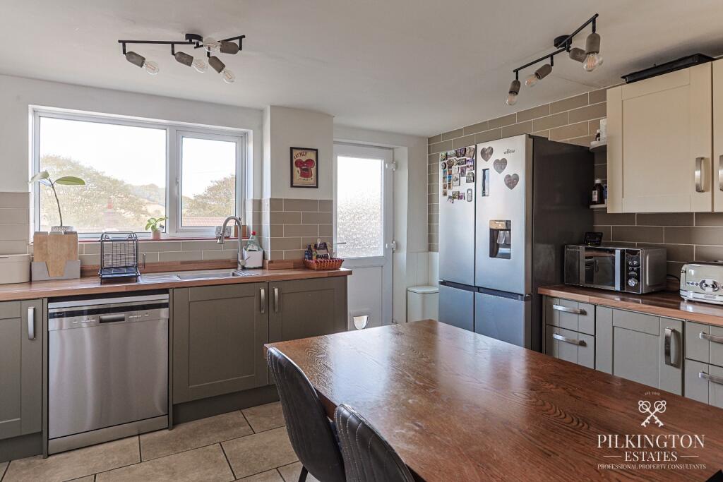 House in Plymouth, Ernesettle - View 4