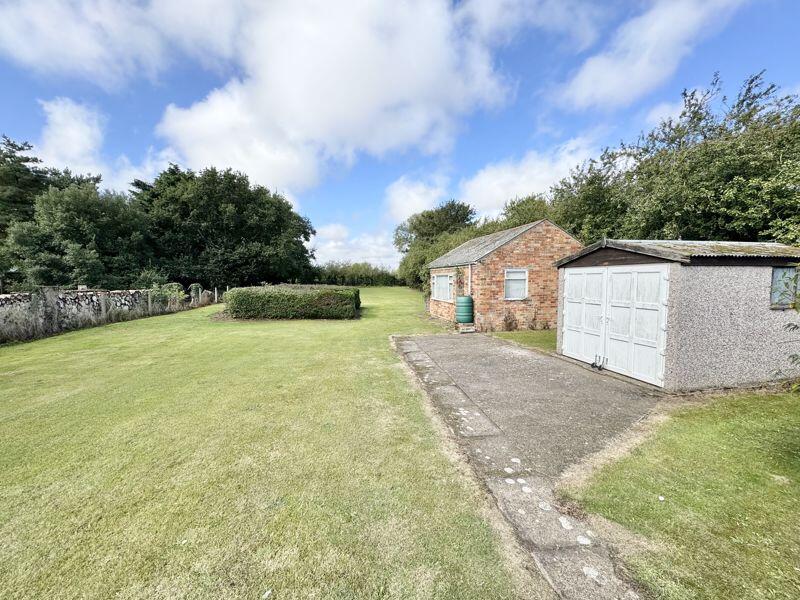 House in Lincoln - View 4