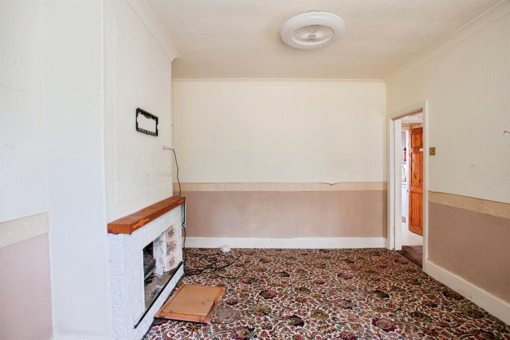 House in Rotherham, South Yorkshire - More