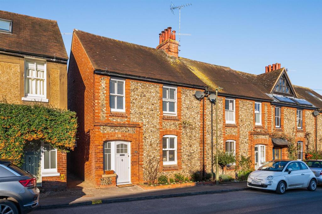 Main image of property: Wilson Avenue, Henley-On-Thames