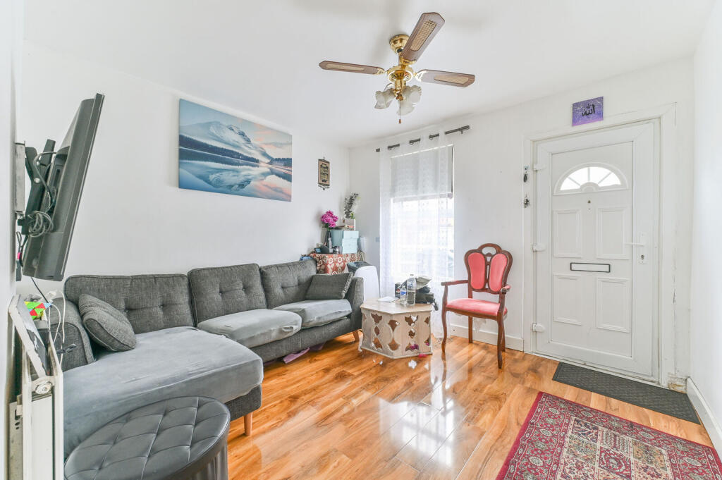 Main image of property: Bensham Lane, Thornton Heath, CR7