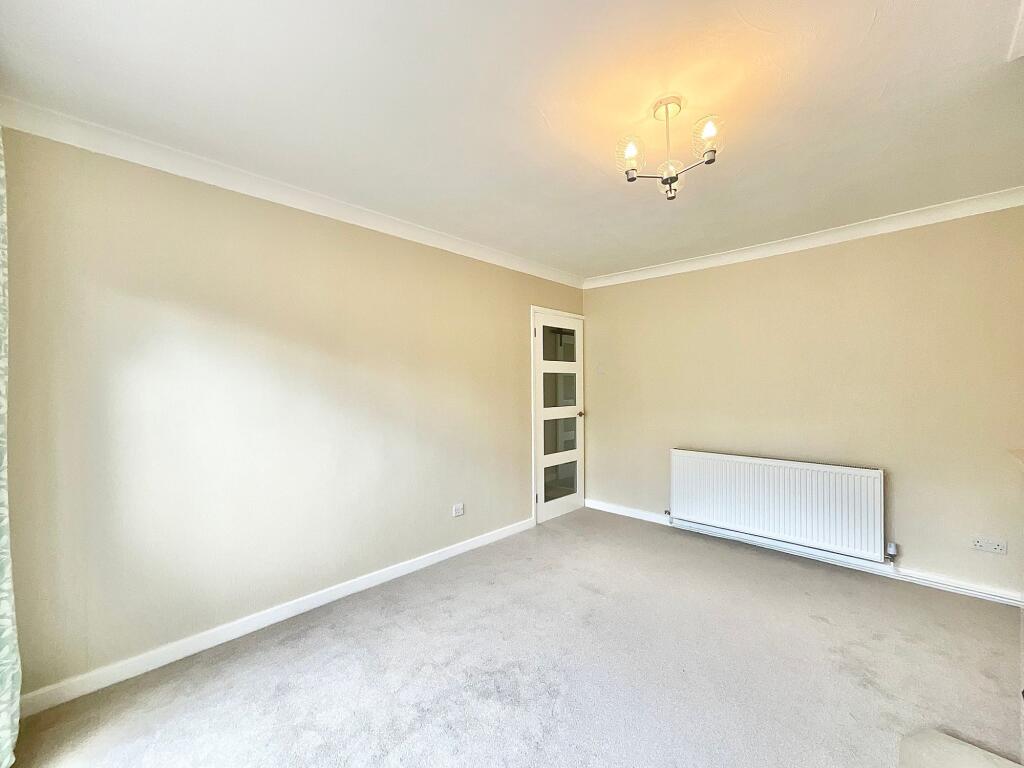 House in Stoke-on-Trent - More
