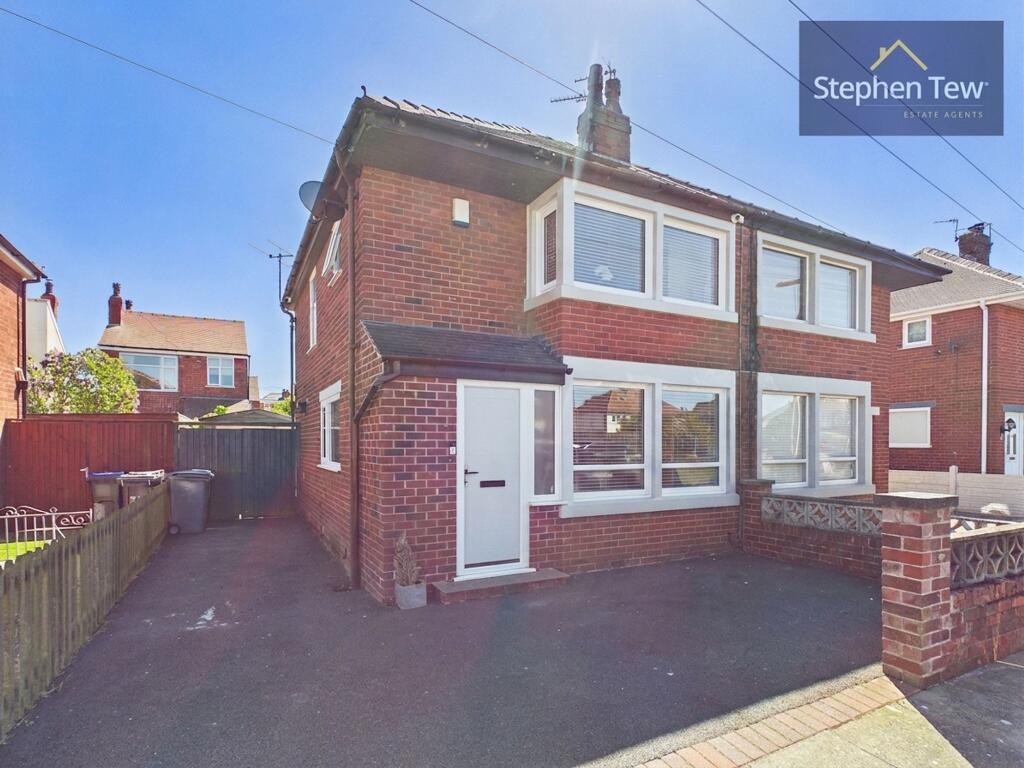 2-bed semi-detached on Primrose Avenue, Blackpool, FY4, £160,000
