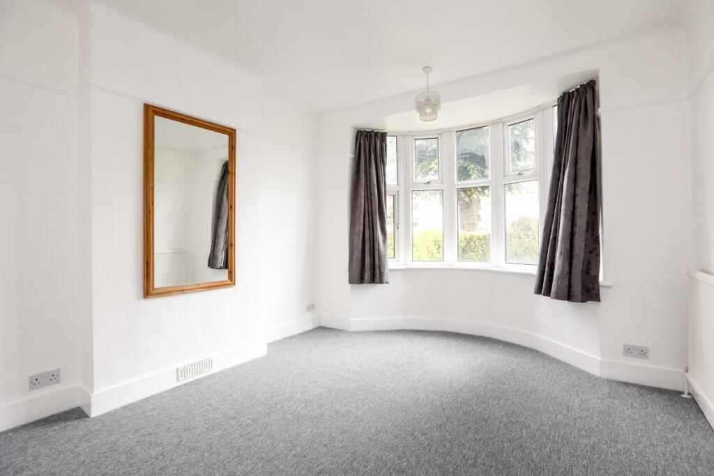 House in Kingston upon Thames - View 4