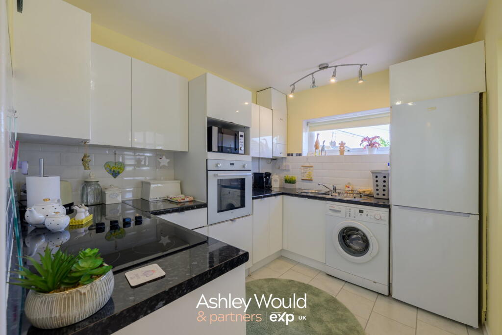 Mason Road, Redditch, B97 5DE - View 6