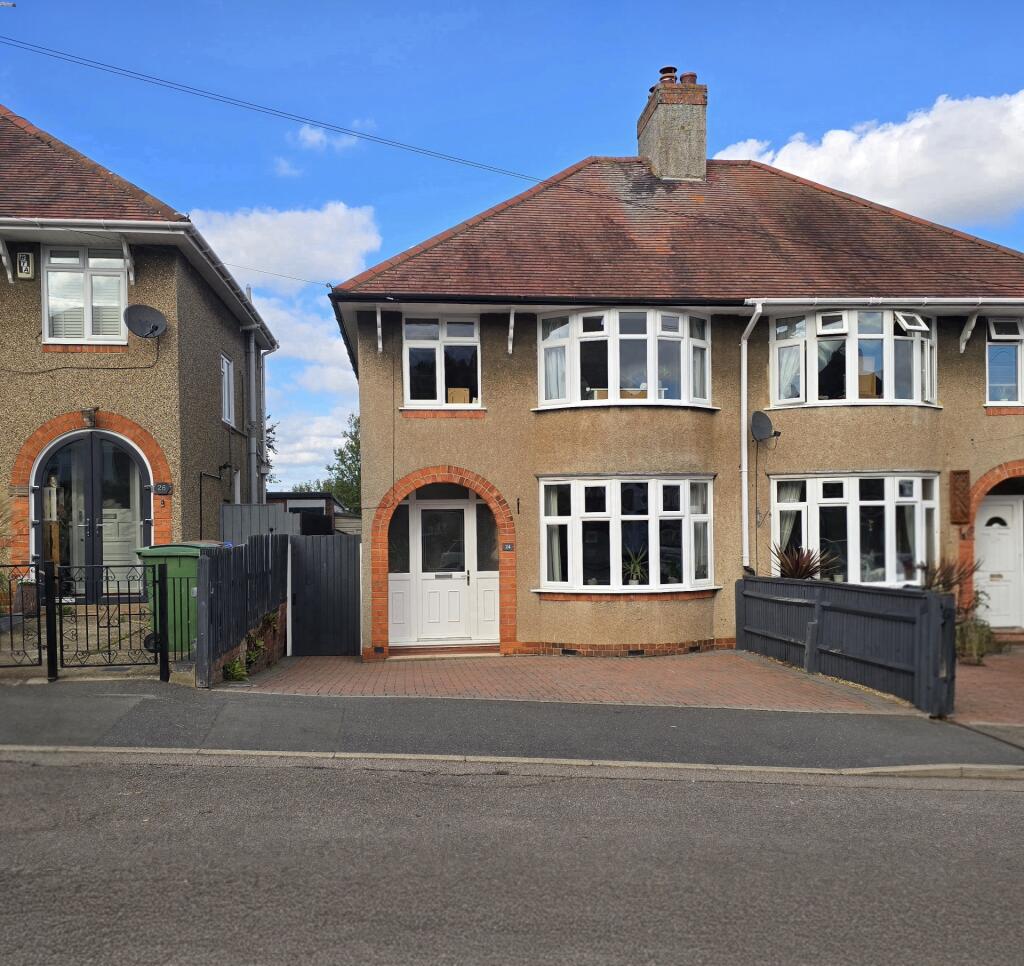 3-bed semi-detached on Briar Hill Road, Delapre, NN4 8LJ, £279,995