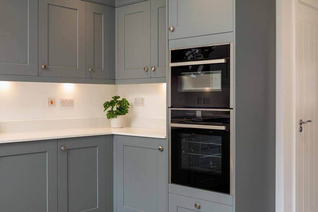 House in Northampton, Deene - View 4
