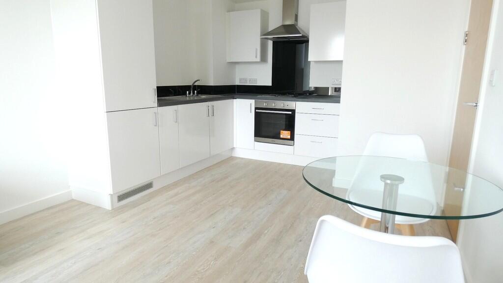 Apartment in Preston - View 3