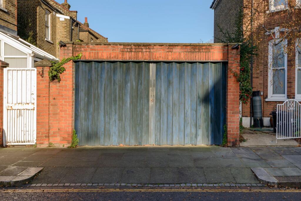 Main image of property: Kelfield Gardens, London, W10