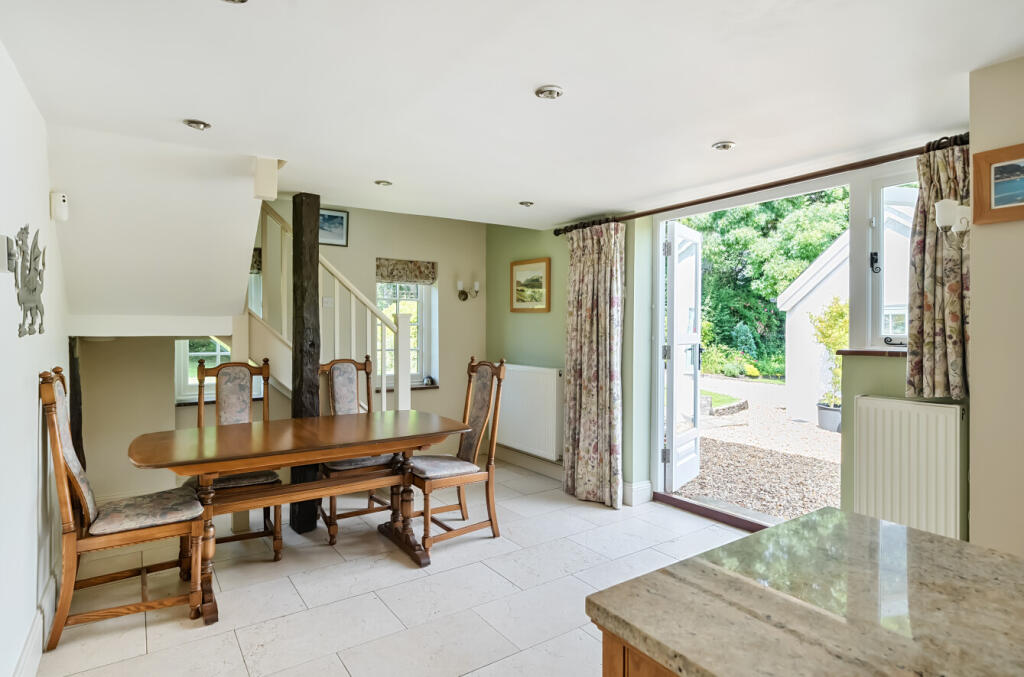 House in New Forest, Burley - View 4