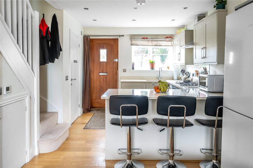House in Sevenoaks, Edenbridge - More