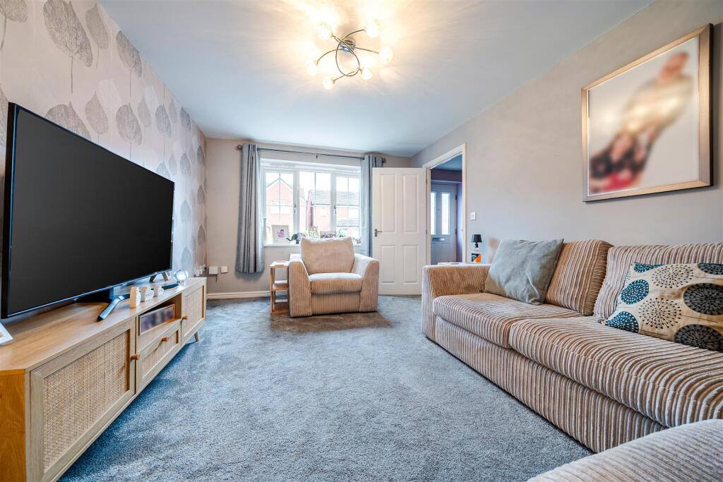 31 Broadhead Drive, Shrewsbury, Shropshire, SY1 4FB photo 3