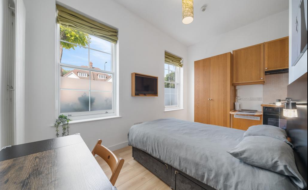 Studio flat for rent